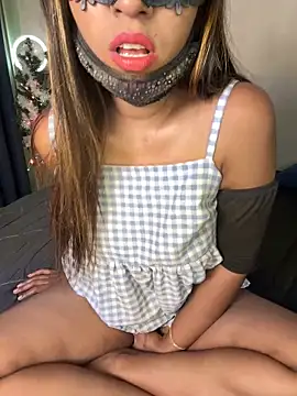 Snapshot of Cinderella-98 chatting on 14, 1, 2025 Cinderella-98 online show from 14, 1, 2025