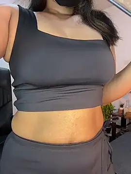 Snapshot of Cinderella-98 chatting on 12, 3, 2026 Cinderella-98 online show from 12, 3, 2026