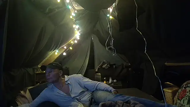 Snapshot of 38koppel1985 chatting on 12, 10, 2025 38koppel1985 online show from 12, 10, 2025