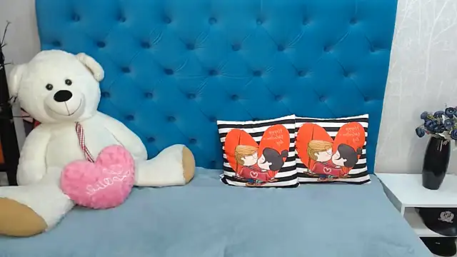 Snapshot of Sexy_MALIKKA chatting on 1, 3, 2025 Sexy MALIKKA online show from 1, 3, 2025