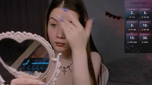 CoddleWeeper  online show from 26, 11, 2025