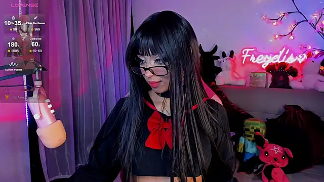 Snapshot of Miss_freydis chatting on 15, 4, 2026 Miss freydis online show from 15, 4, 2026