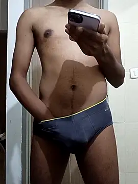 Snapshot of JerryJerome01 chatting on 15, 4, 2026 JerryJerome01 online show from 15, 4, 2026