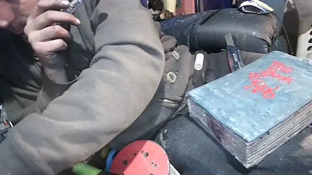 Snapshot of robeaulieu02 chatting on 23, 1, 2025 robeaulieu02 online show from 23, 1, 2025