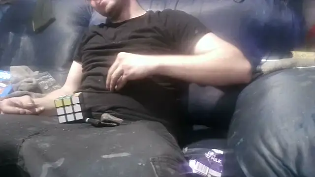 Snapshot of robeaulieu02 chatting on 24, 2, 2025 robeaulieu02 online show from 24, 2, 2025