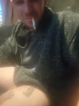 Snapshot of robeaulieu02 chatting on 1, 11, 2025 robeaulieu02 online show from 1, 11, 2025