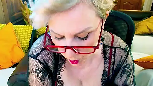 Snapshot of GattonaBiondona chatting on 25, 3, 2026 GattonaBiondona online show from 25, 3, 2026