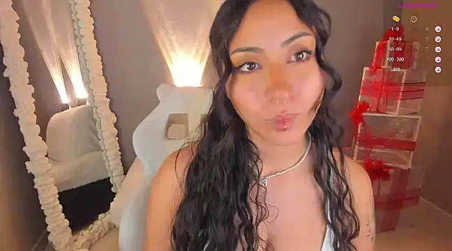 amber curly online show from 15, 1, 2025