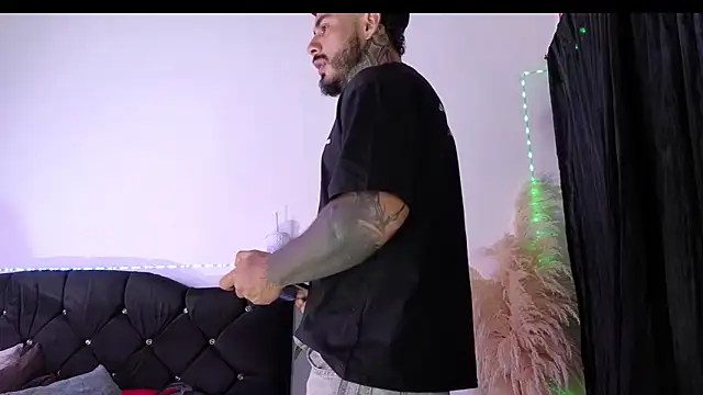 Snapshot of john_cartter1 chatting on 16, 1, 2026 john cartter1 online show from 16, 1, 2026