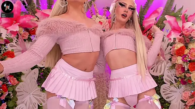 Snapshot of AlisonSharon chatting on 3, 2, 2025 AlisonSharon online show from 3, 2, 2025