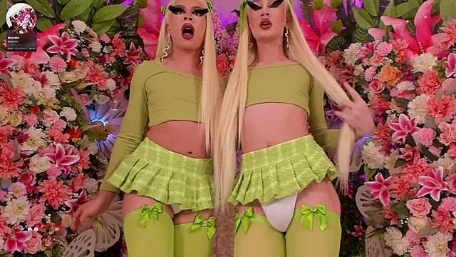 Snapshot of AlisonSharon chatting on 12, 3, 2025 AlisonSharon online show from 12, 3, 2025