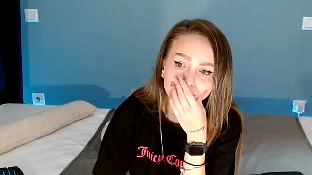 Snapshot of AnnaMaee chatting on 11, 1, 2025 AnnaMaee online show from 11, 1, 2025