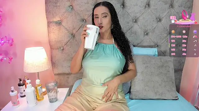 Snapshot of Holyjacky_ chatting on 18, 3, 2025 Holyjacky online show from 18, 3, 2025