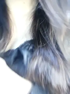 Snapshot of _Linez_ chatting on 28, 10, 2025  Linez  online show from 28, 10, 2025