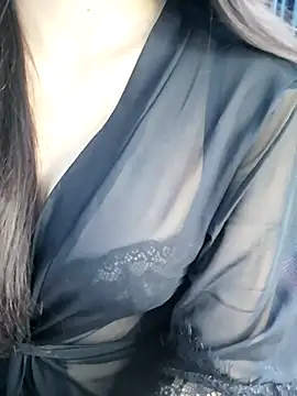 Snapshot of _Linez_ chatting on 30, 10, 2025  Linez  online show from 30, 10, 2025