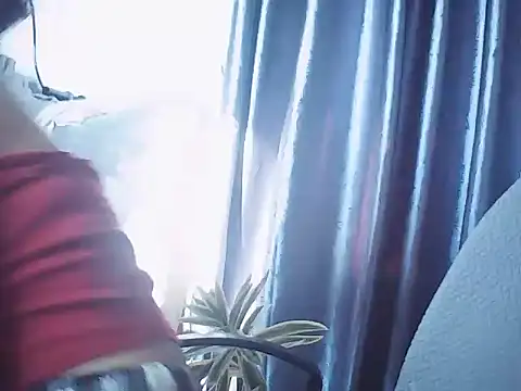 Snapshot of Haralushiaaax chatting on 4, 2, 2026 Haralushiaaax online show from 4, 2, 2026