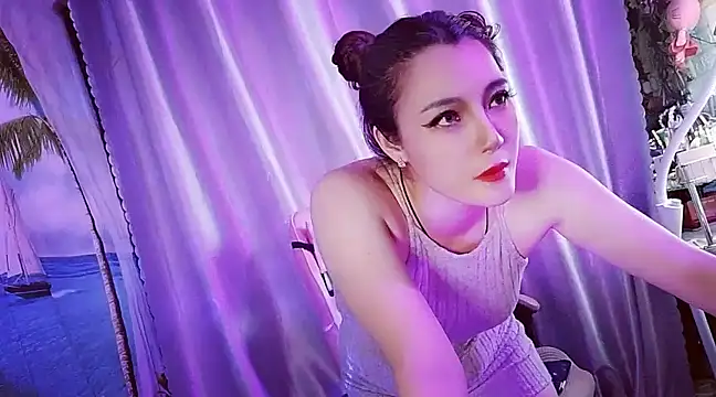 Snapshot of Sugar_lipsz chatting on 4, 3, 2025 Sugar lipsz online show from 4, 3, 2025