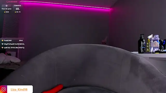 Snapshot of juicy-pussy chatting on 7, 7, 2026 juicy-pussy online show from 7, 7, 2026