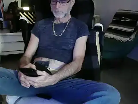 Snapshot of Towndude123 chatting on 23, 2, 2026 Towndude123 online show from 23, 2, 2026