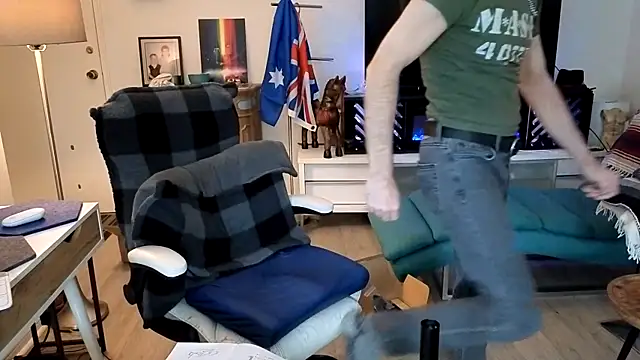 Snapshot of Towndude123 chatting on 24, 3, 2026 Towndude123 online show from 24, 3, 2026