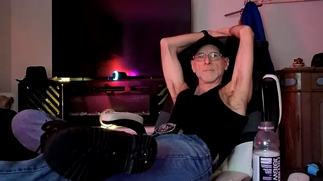 Snapshot of Towndude123 chatting on 9, 4, 2026 Towndude123 online show from 9, 4, 2026