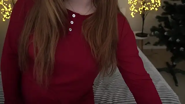 MagicPeachh  online show from 20, 12, 2024