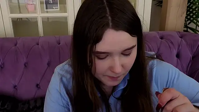 Snapshot of MagicPeachh_ chatting on 2, 4, 2026 MagicPeachh online show from 2, 4, 2026