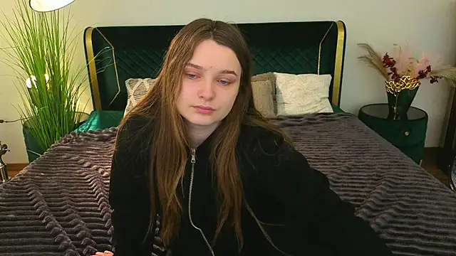 Snapshot of MagicPeachh_ chatting on 10, 4, 2026 MagicPeachh online show from 10, 4, 2026