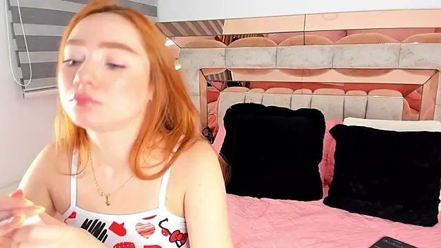 Snapshot of CamiiLovers chatting on 27, 3, 2026 CamiiLovers online show from 27, 3, 2026