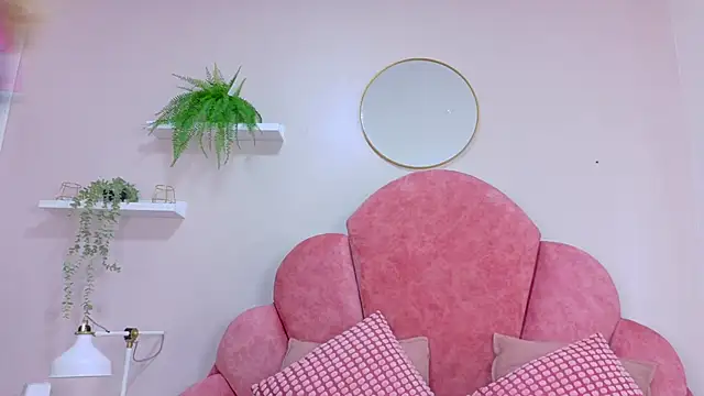 LilithSmith  online show from 4, 12, 2025