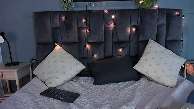 Snapshot of LilithSmith_ chatting on 27, 2, 2026 LilithSmith online show from 27, 2, 2026