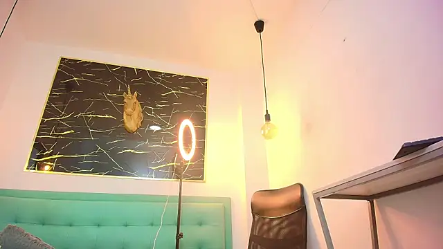 Bella salvatore online show from 23, 11, 2025