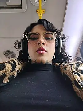 Snapshot of taaylor33 chatting on 6, 1, 2026 taaylor33 online show from 6, 1, 2026