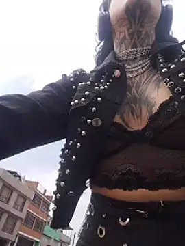 Snapshot of taaylor33 chatting on 6, 2, 2026 taaylor33 online show from 6, 2, 2026