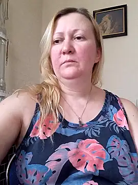 Snapshot of blondyaguar chatting on 24, 1, 2025 blondyaguar online show from 24, 1, 2025