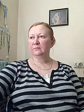 Snapshot of blondyaguar chatting on 26, 2, 2026 blondyaguar online show from 26, 2, 2026