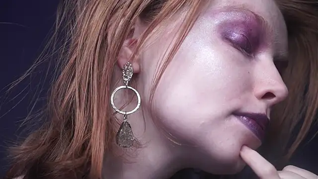 ginger hugs online show from 27, 2, 2025