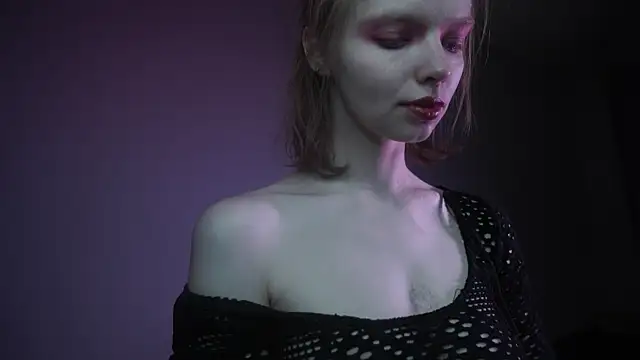 ginger hugs online show from 21, 10, 2025