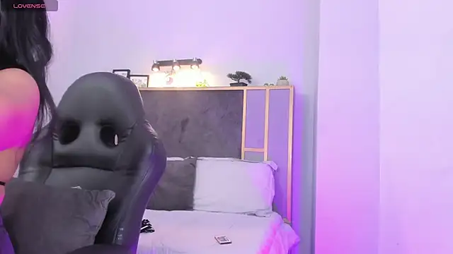 Snapshot of Chloe_fischer_ chatting on 12, 3, 2026 Chloe fischer online show from 12, 3, 2026