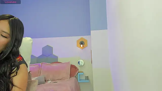 Snapshot of Chloe_fischer_ chatting on 18, 4, 2026 Chloe fischer online show from 18, 4, 2026