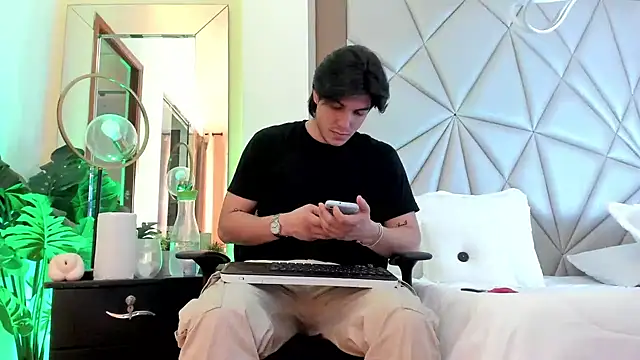 Karimferrer online show from 14, 1, 2025