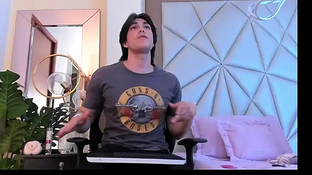 Karimferrer online show from 22, 1, 2025