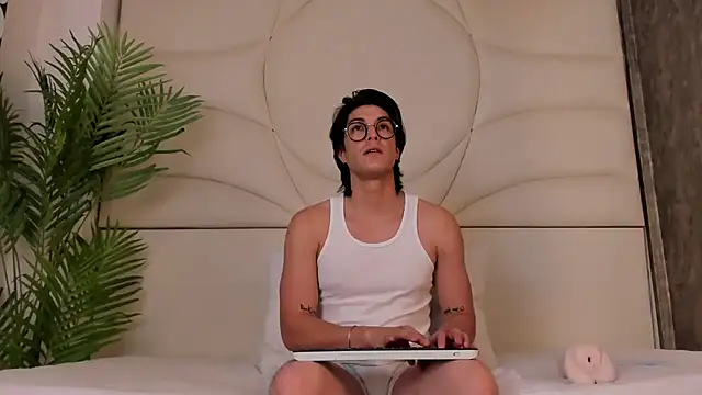 Karimferrer online show from 6, 10, 2025