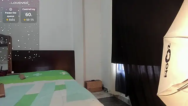 Snapshot of latinaStepmom chatting on 6, 2, 2026 latinaStepmom online show from 6, 2, 2026