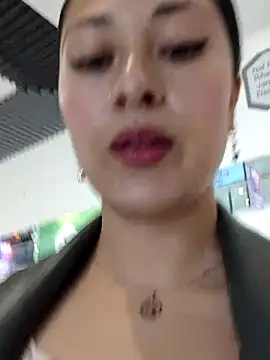 LisbethMoore  online show from 15, 4, 2026