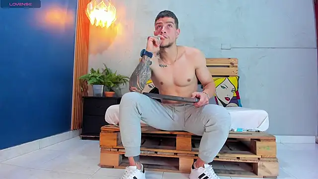 french sexx online show from 18, 1, 2025