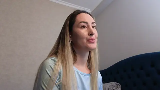 kimmie meow online show from 20, 3, 2025