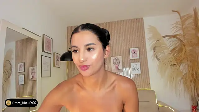 Kimm khalifa online show from 2, 2, 2025