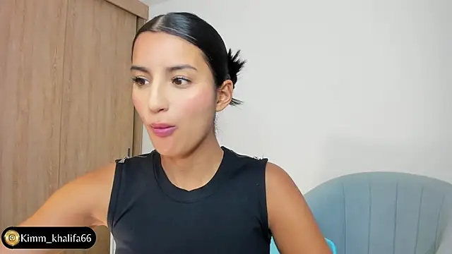 Kimm khalifa online show from 22, 3, 2025