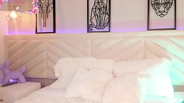 Snapshot of Sally__Walker chatting on 16, 1, 2025 Sally Walker online show from 16, 1, 2025